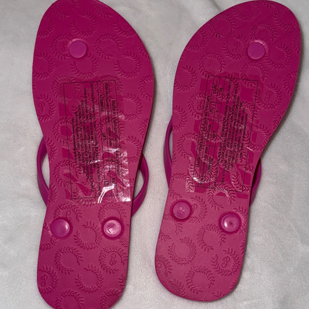 PINK Victoria's Secret Fuchsia Logo Print Flip Flops - Picture 4 of 5